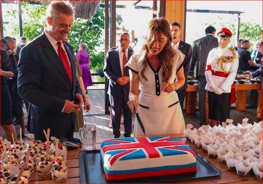Ambasada britanike në Kosovë organizon festën për ditëlindjen zyrtare të Mbretit Charles III