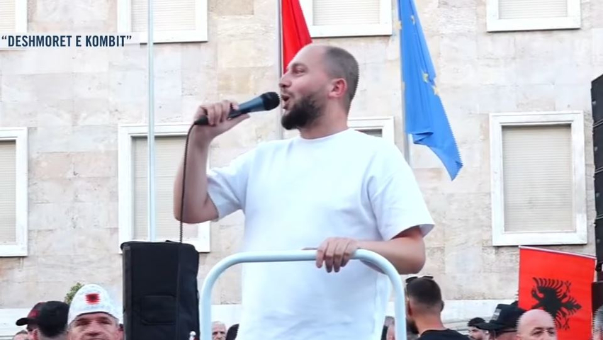 Protesta e 19 antiqeveritare  Qytetari  Ballukut i ka shkuar sërish thirrje për t u paraqitur te zyra me kangjella