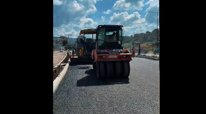 Rama  Nis faza finale e asfaltimit në  Rrugën A  në Prishtinë