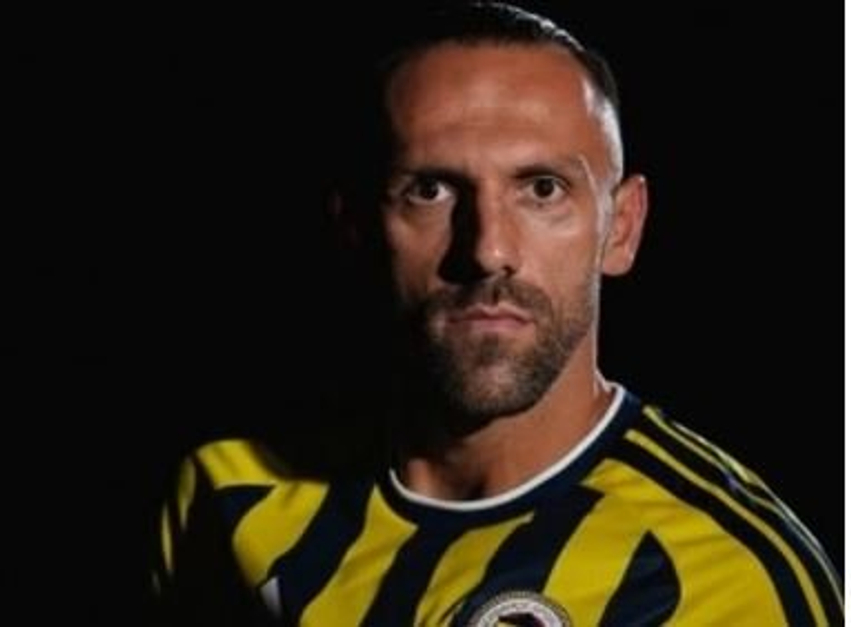Fjalët e para të Vedat Muriqit pasi u zyrtarizua te gjiganti turk