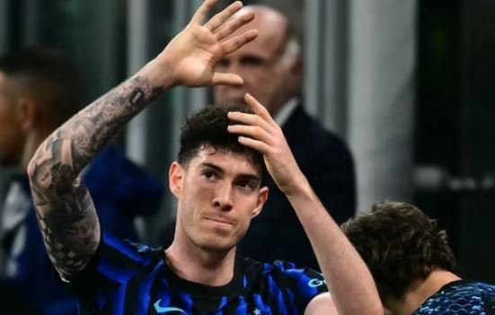 Real Madrid dhe Barcelona kërkojnë Bastonin