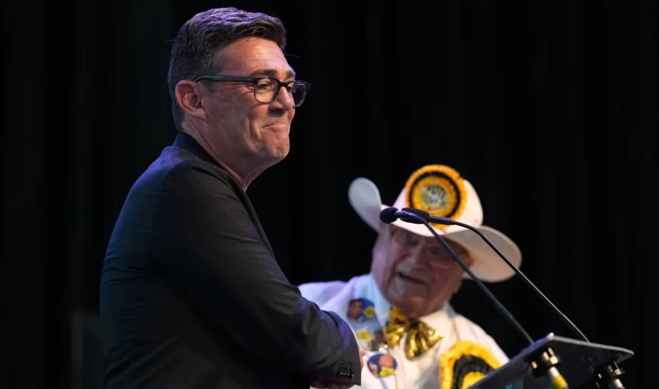 Andy Burnham fiton zgjedhjet e pjesshme, rriten presionet ndaj Keir Starmer në Partinë Laburiste