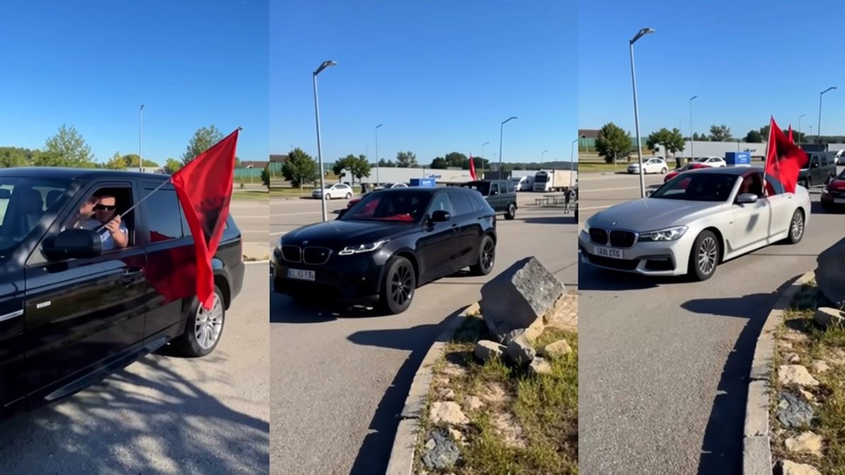 Karvani i shqiptarëve të diasporës i bashkohet protestës së 20-të për dorëheqjen e Ramës, dhjetëra makina me flamuj kuqezi drejt Tiranës