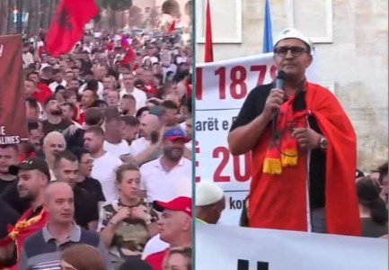  Protestuesi thirrje administratës: Lini vendet e punës dhe bashkohuni me ne kundër Ramës! Sali Berisha është fajtori kryesor, të japin dorëheqjen të gjithë