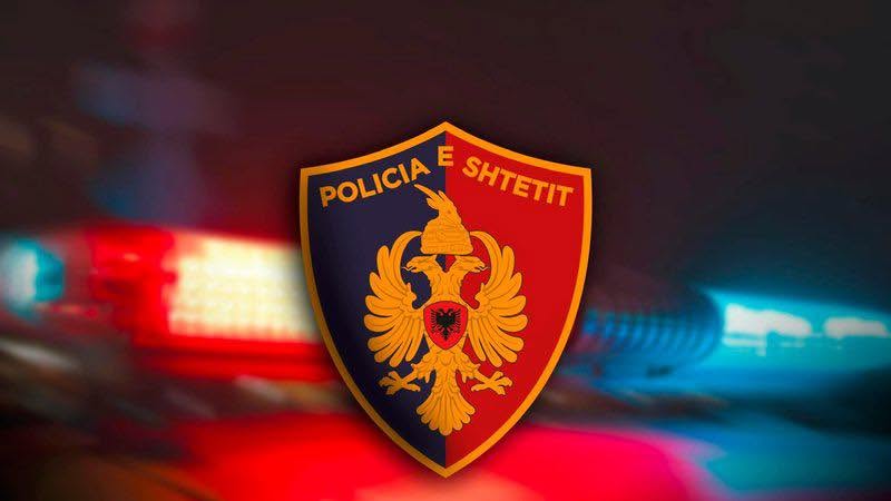 Kanosi në Facebook një person/ Tiranë, policia i gjen në banesë 1500 fara kanabis, arrestohet 38 vjeçari