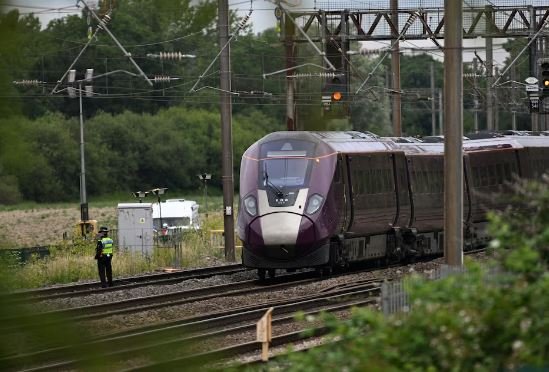 Nëntë persona në gjendje kritike pas aksidentit fatal me tren në Britani