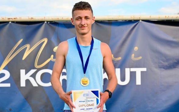Atleti Amar Maxhuni me rekord të ri në Kosovë 