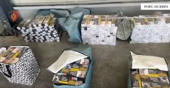 Sekuestrohen cigare, armë e një automjet në Portin e Durrësit, arrestohen dy persona