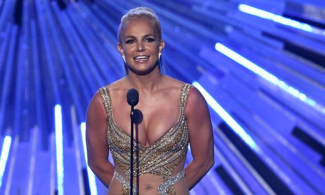 Izolimi dhe “rënia” e një ylli! Çfarë ndodhi me Britney Spears?