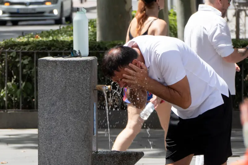 “Vala e të nxehtit përfshin Evropën”: Paralajmërim për temperatura mbi 40°C
