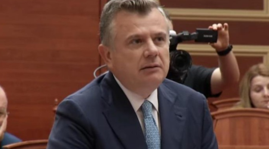 “Skenari u zbardh plotësisht”/ Balla: Deklaratë në emër të protestuesve nga “zëdhënësi” i Republikës Islamike të Iranit