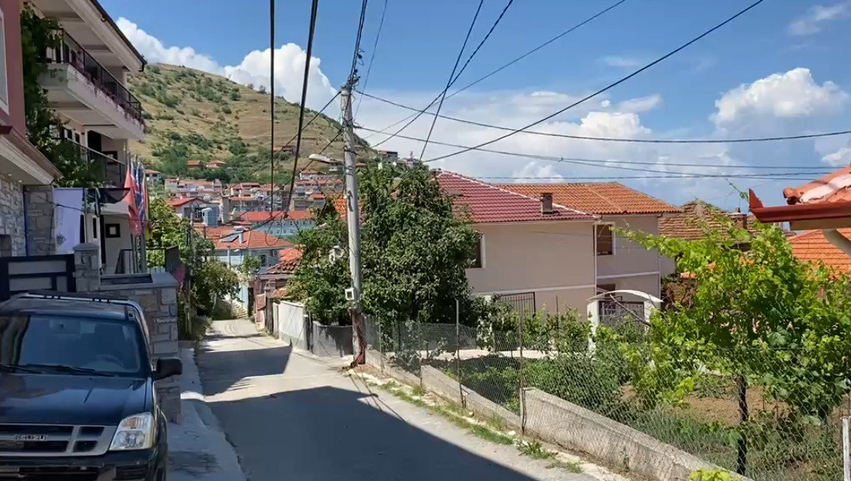 Pogradec  burri godet me thikë gruan pas një konflikti në banesë  e plagosura dërgohet në spital 