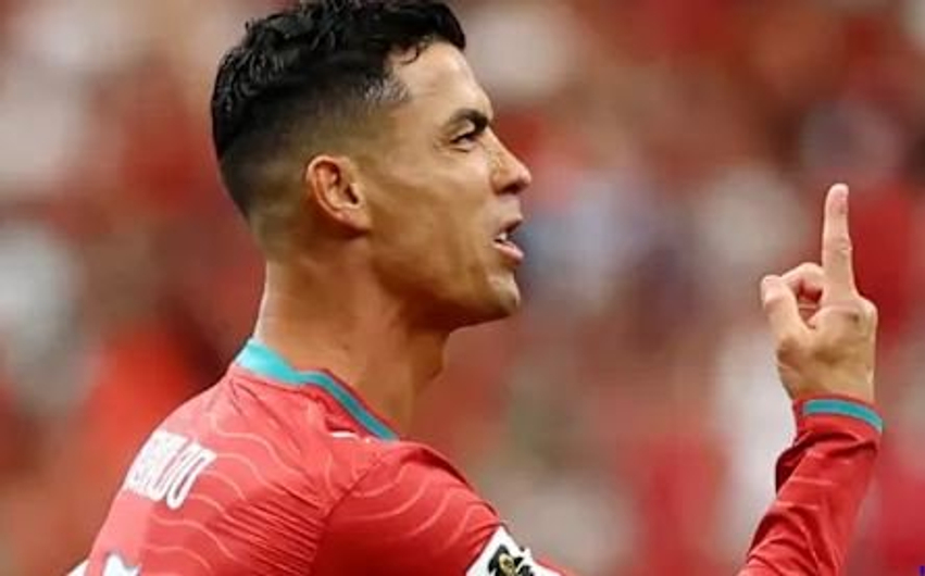 Ronaldo vendos rekordin në Botëror