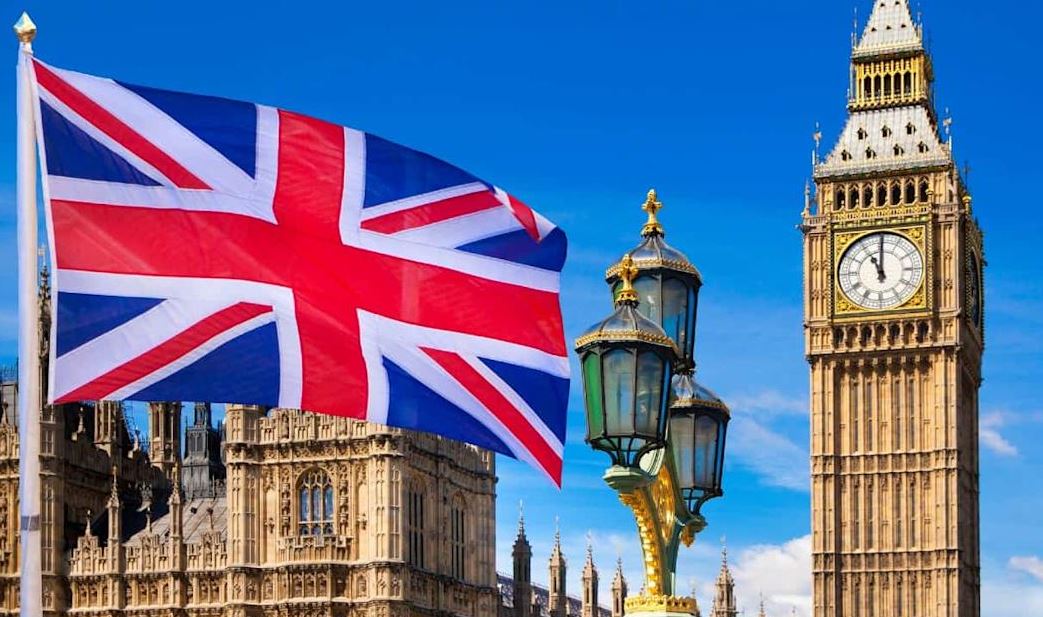 “3 mijë euro për një letër policore”, si operojnë azilkërkuesit shqiptarë në Britani - Zbulohet skema e organizuar