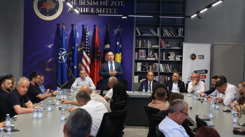 AAK analizon zgjedhjet  Gjini paralajmëron forcim të strukturave