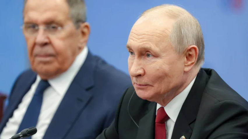 putin-jemi-te-gatshem-per-bisedime-paqeje-me-ukrainen-por-ne-baze-te-marreveshjeve-te-stambollit