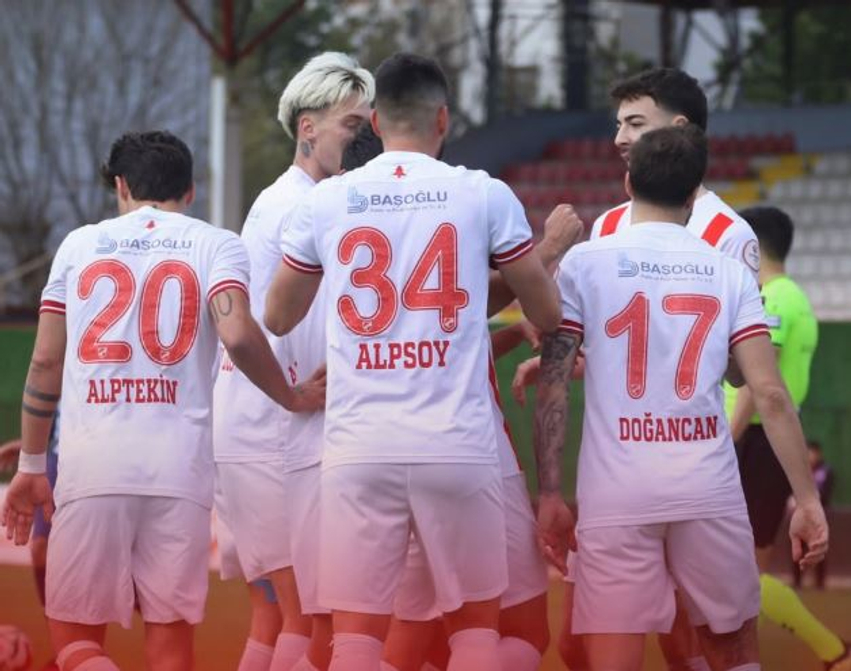 Mesfushori shqiptar firmos për 2 vite me skuadrën e re