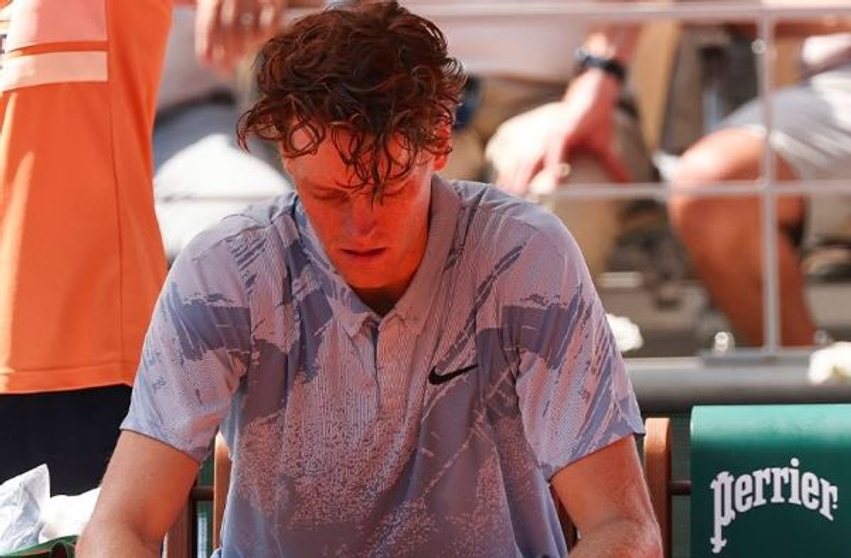 Sinner  Gati për Wimbledon pas kolapsit që pësova në Paris