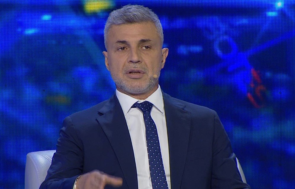 Bushi: Kështu Ronaldo luan dhe dy Botërorë, vrapojnë të tjerët për të