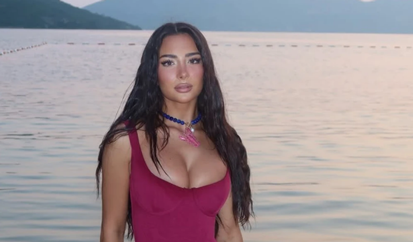 alba-vukaj-mahnit-nga-bali-paraqitja-e-saj-elegante-rremben-vemendjen-ne-rrjetet-sociale