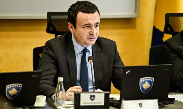 Kurti flet për arrestimin e pesë ish-policëve të Serbisë për Masakrën e Reçakut