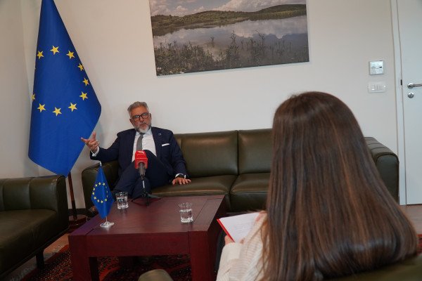 ​Barbano: Kriza politike po rrezikon institucionet, të formohen sa më shpejt