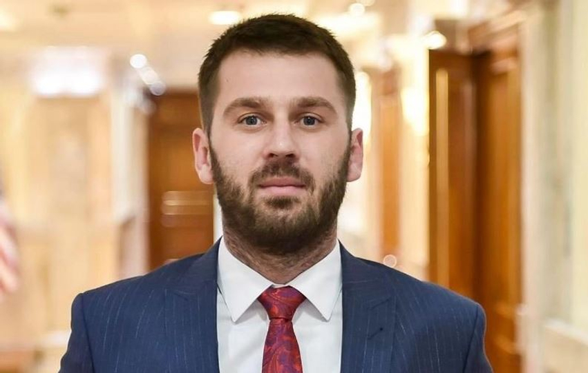 Kërçeli mbron Hysenin  Akuzohet për procedura  jo për korrupsion