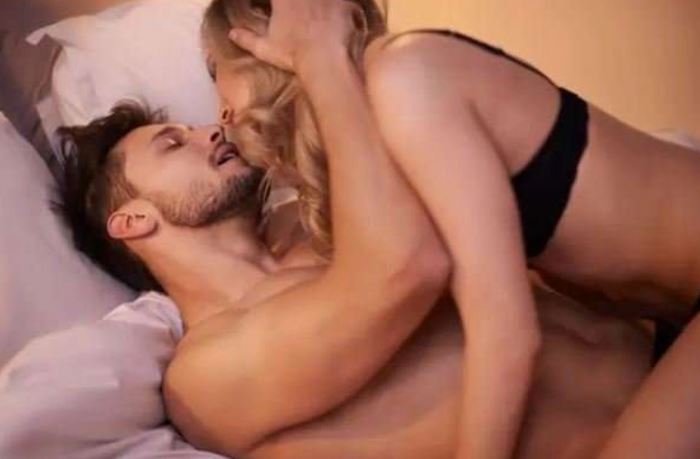 “Jam e martuar” – Rrëfimi i 40-vjeçares: Bëj seks të zjarrtë me ish të dashurin, burri im...