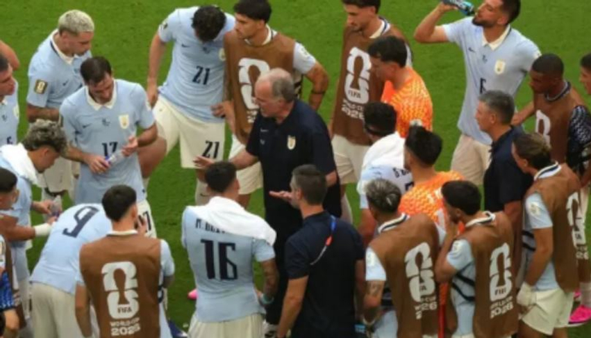 krize-te-kampi-i-uruguajit-futbollistet-perplasen-me-trajnerin-bielsa