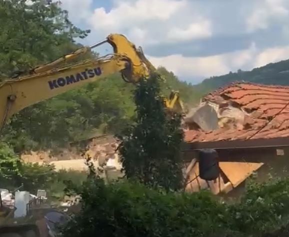 ​Aksion i Inspektoratit në zonën e Ujmanit, Pacolli: Mbrojtja e ujërave-prioritet