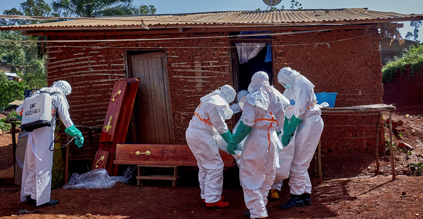 Rritet alarmi në Kongo/ 1,155 raste të konfirmuara me Ebola, mbi 300 të vdekur