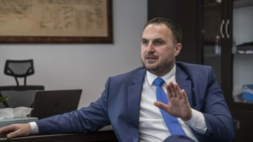 luan-dalipi-doli-i-pari-ne-konkursin-per-drejtor-te-agjencise-se-investimeve-dhe-eksportit