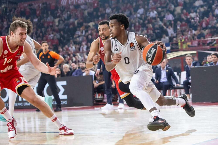 t-j-shorts-prane-transferimit-te-valencia-largohet-nga-panathinaikosi