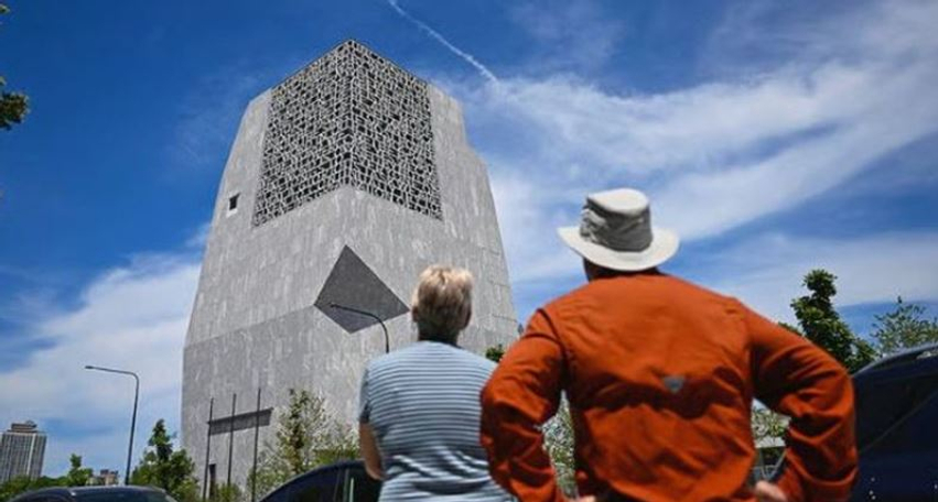 obama-ngre-nje-monument-prej-850-milione-dollaresh