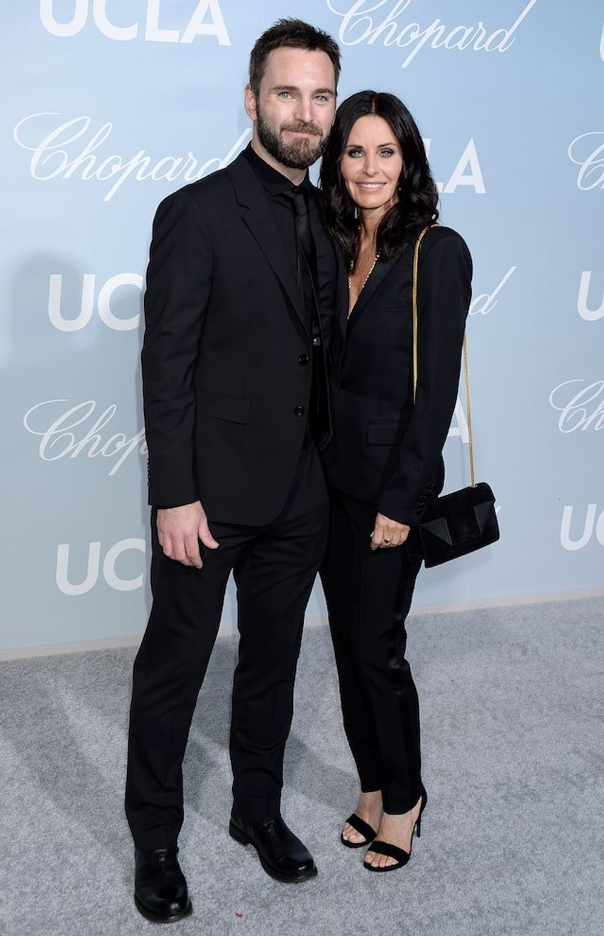 courteney-cox-dhe-johnny-mcdaid-i-japin-fund-lidhjes-pas-me-shume-se-nje-dekade