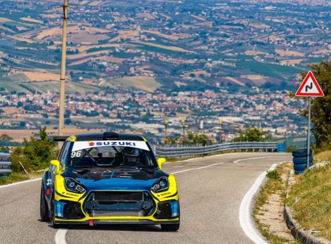 Kaçandolli shijon një tjetër podium në Kampionatin Evropian