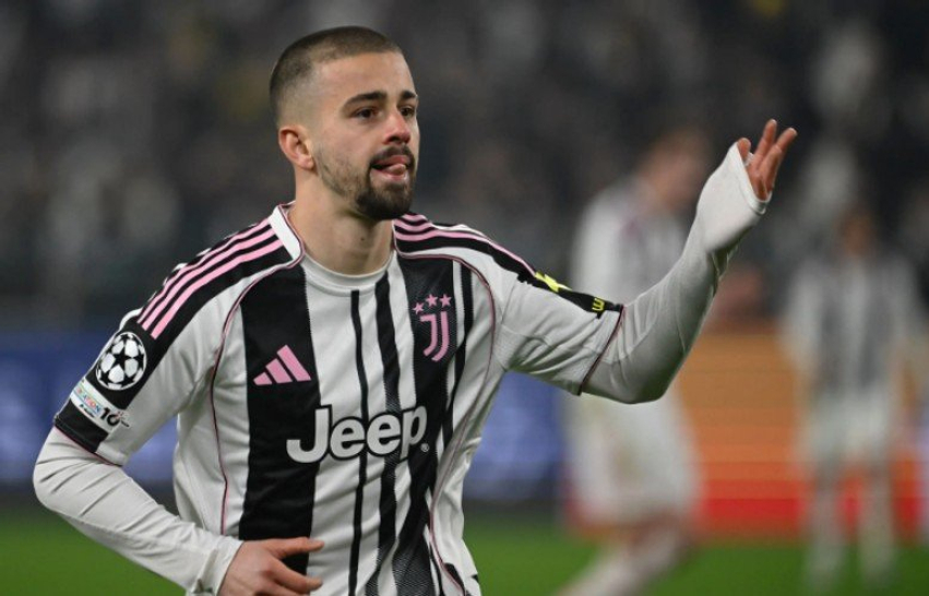 zhegrova-drejt-largimit-nga-juve-fiorentina-futet-fuqishem-ne-gare