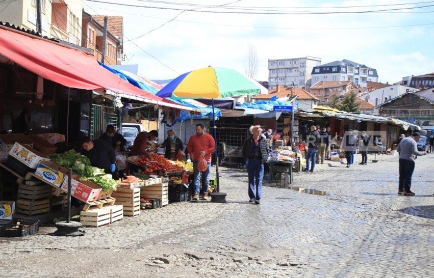 Mungesa e ujit në Tregun e Prishtinës shkakton pakënaqësi