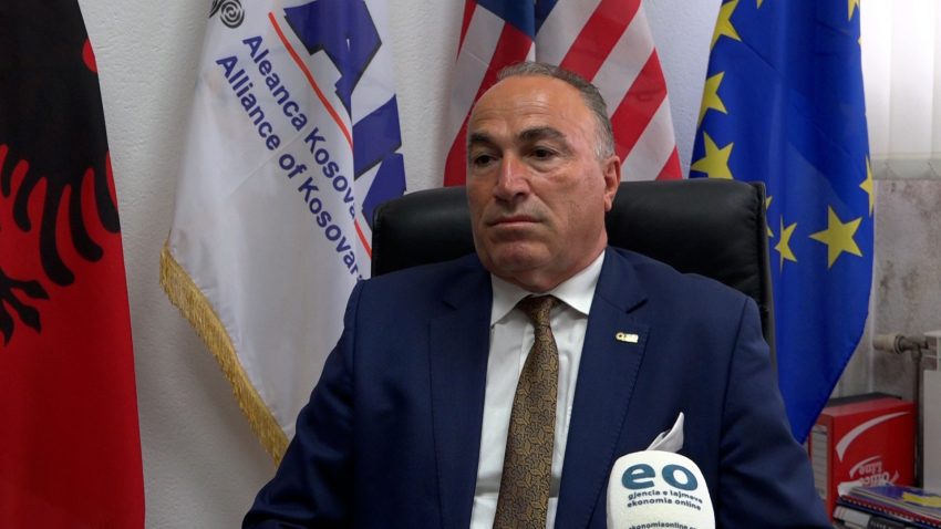 AKB: Qytetarët e Kosovës shpenzojnë rreth 195 milionë euro në turizmin e Shqipërisë vetëm gjatë fundjavave në sezonin maj–tetor