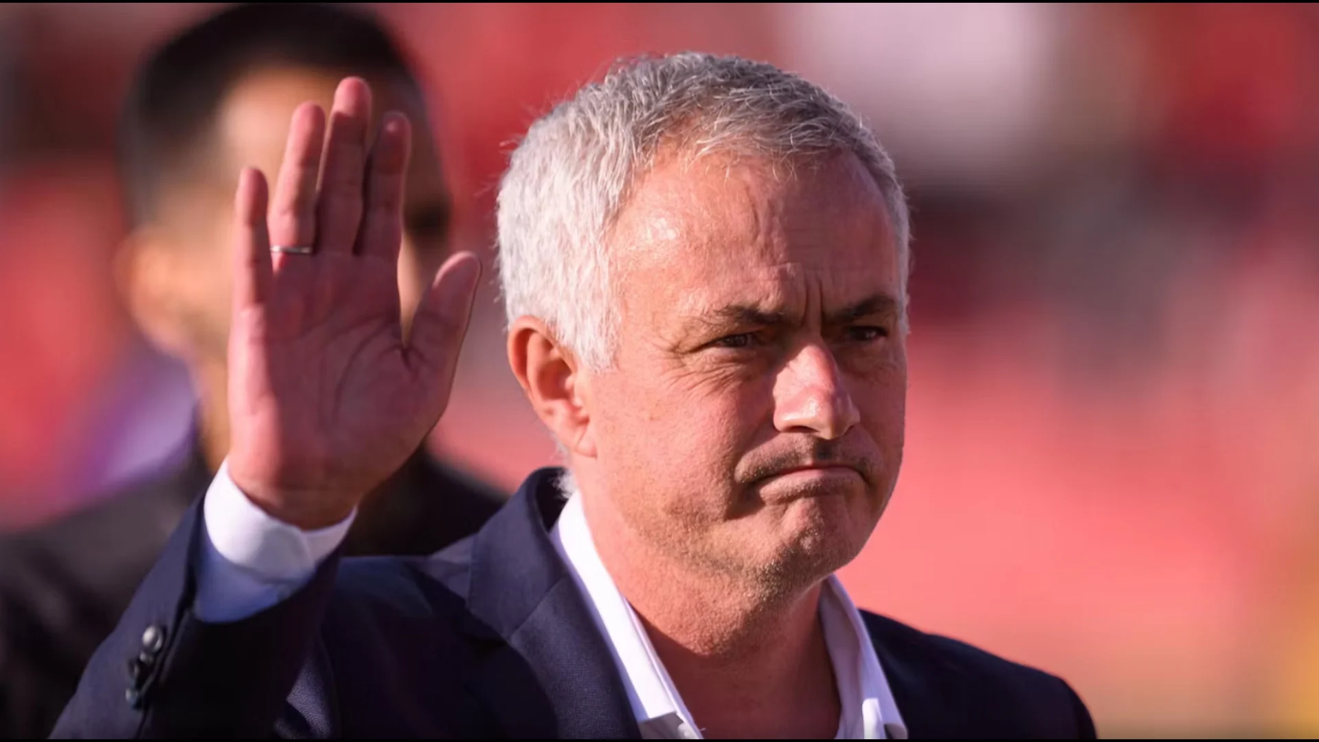 Real Madrid “gropë” në mesfushë/ Mourinho duhet të sakrifikojë një yll për të gjetur zgjidhje