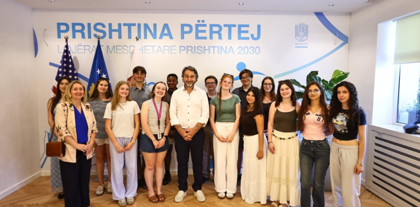 Rama mirëpret delegacionin e të rinjve nga Iowa në Prishtinë