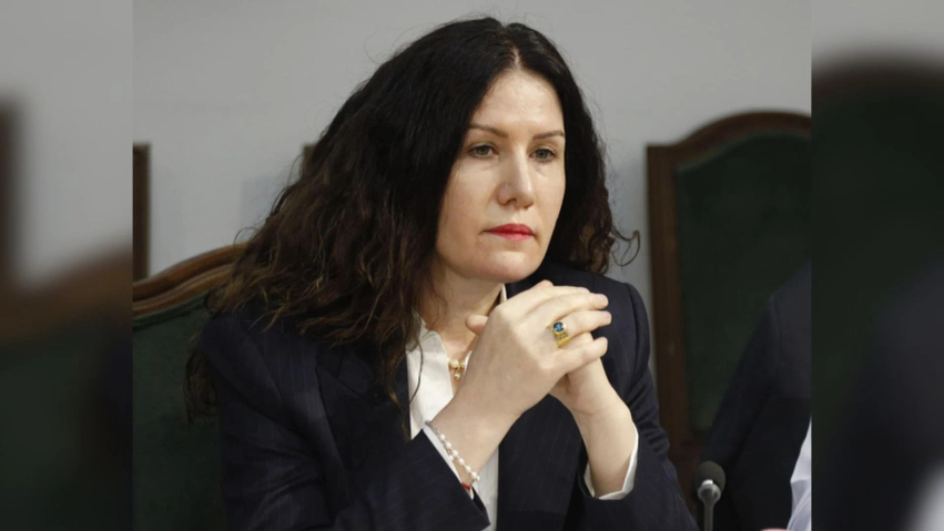 Zbulohet raporti i SHISH për Kuvendin  ja rreziqet e sigurisë kombëtare  Akuzat e opozitës  Vlora Hyseni  Po dezinformoni për interesa politike
