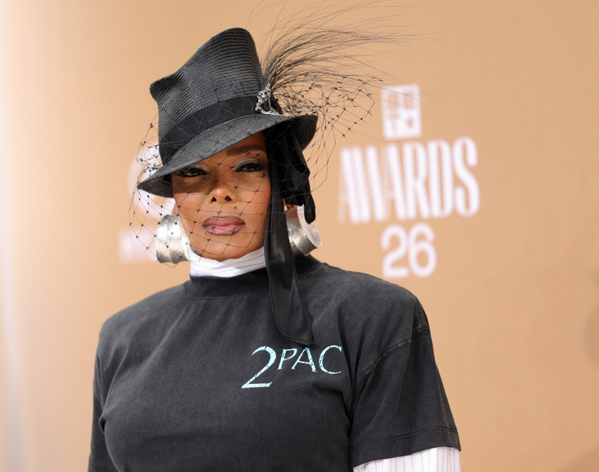 Janet Jackson bën homazh për Michael Jackson me paraqitjen e saj në BET Awards