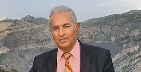 “Toka që skuq yjet”