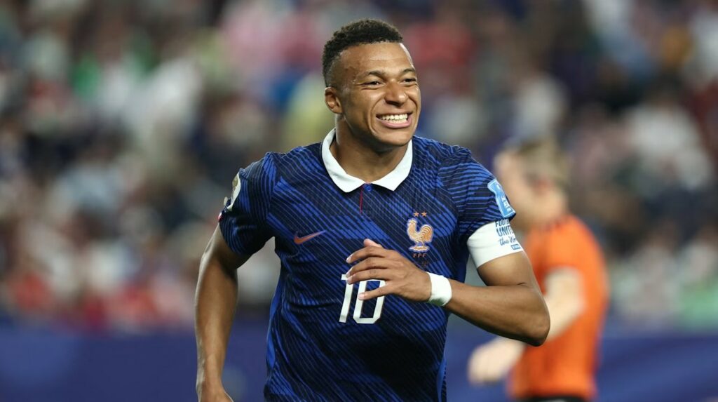 Mbappe në udhëkryq