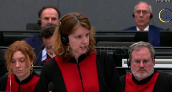 ​Mbrojtja e Thaçit përfundon pyetjet për dëshmitarin e parë në rastin për pengimin e drejtësisë