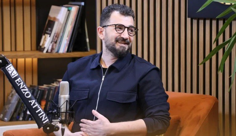 Albano Bogdo rrëfen fëmijërinë e dhimbshme: Isha 12 vjeç dhe më thanë: Tani je burri i shtëpisë!