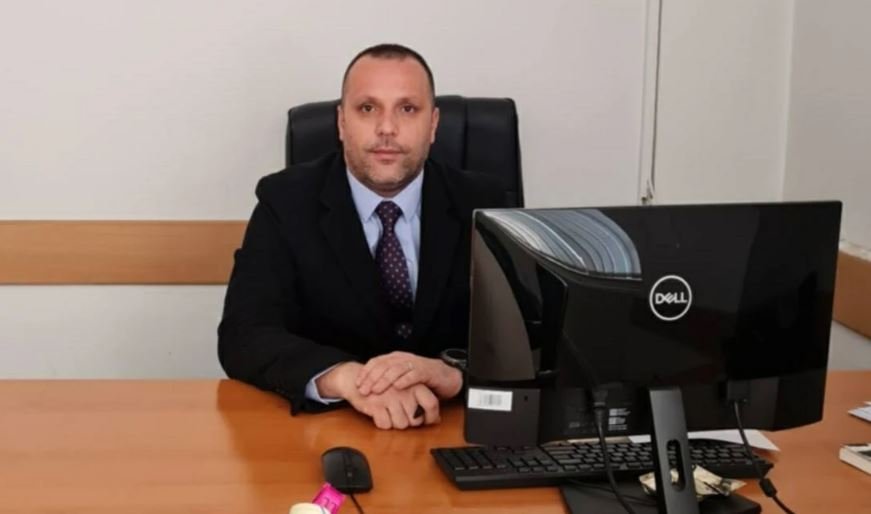 Kuvendi i Gjilanit heq gjobat për regjistrimet e vonuara të lindjeve dhe vdekjeve
