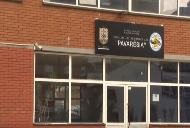 Dhuna në shkolla shqetësuese, autoritetet marrin masa për sigurinë