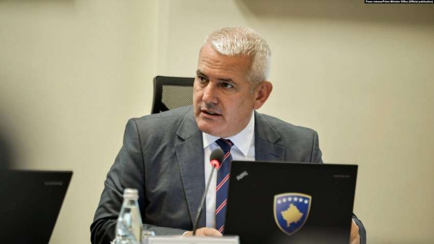 Kërcënimet nga Serbia, Sveçla u kundërpërgjigjet Vulinit e Vuçiqit: Nuk na frikëson askush!